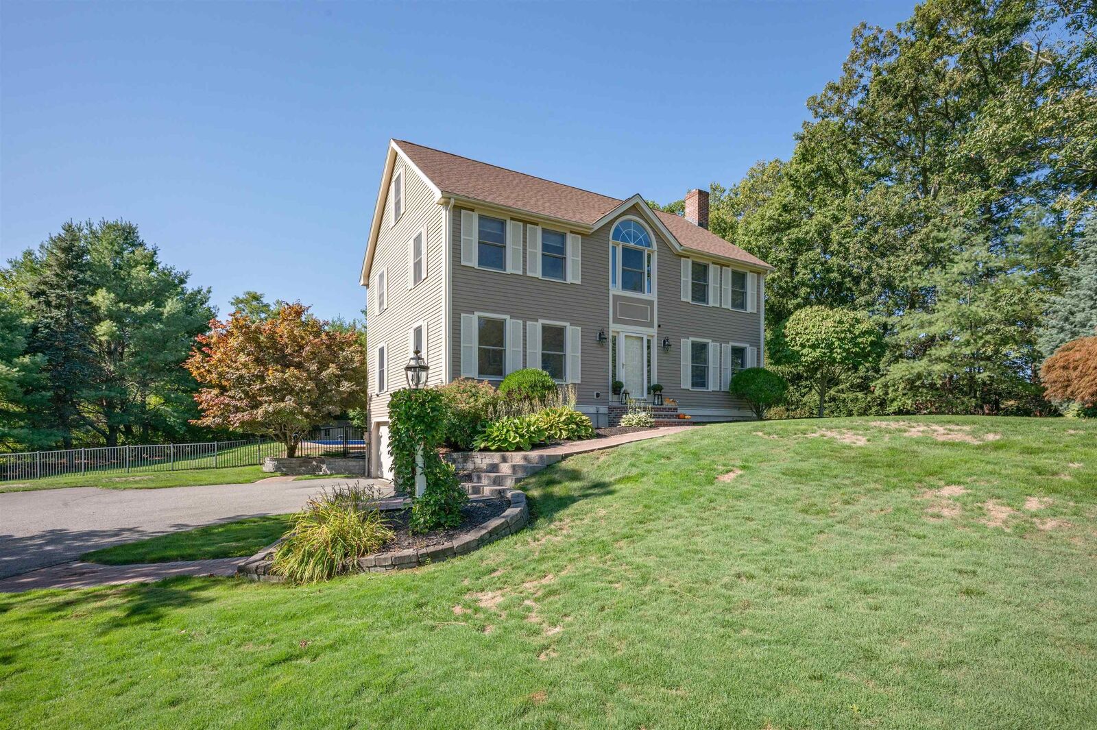 Property Photo:  1 Ridgewood Road  NH 03865 