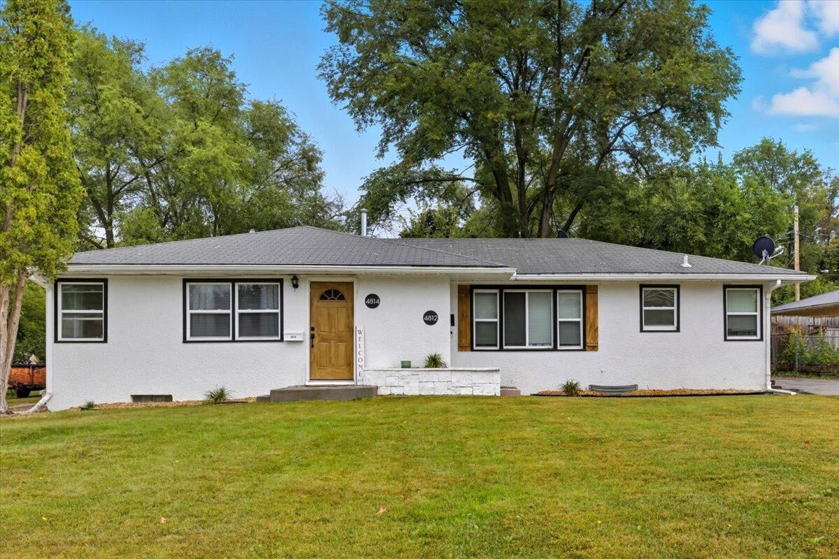 Property Photo:  4812 Idaho Avenue N  MN 55428 