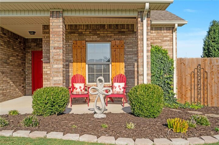 Property Photo: 1570 Joseph Way AR 72719