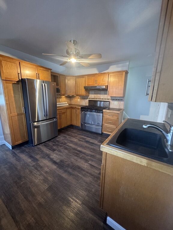 Property Photo:  10 Caledonia Place 2  MA 01930 