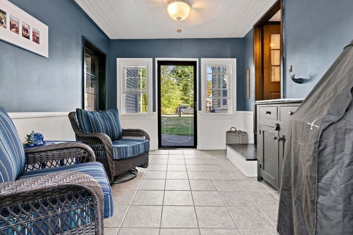Property Photo:  151 Hyatt  MA 01835 