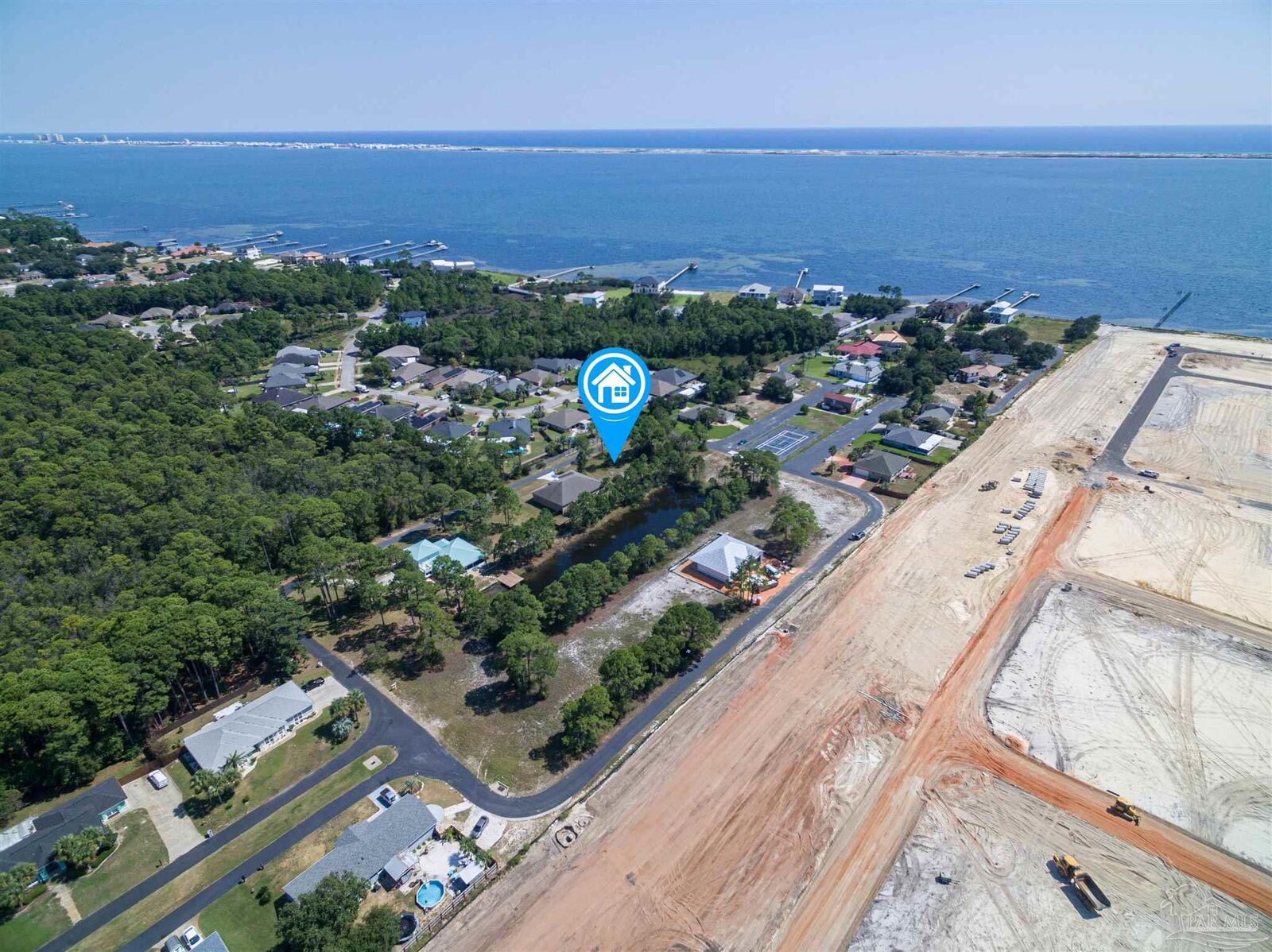 Property Photo:  1717 E Smugglers Cove Dr  FL 32563 