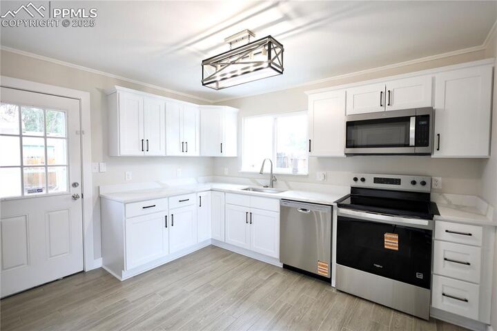Property Photo: 1117 Montrose Avenue CO 80905