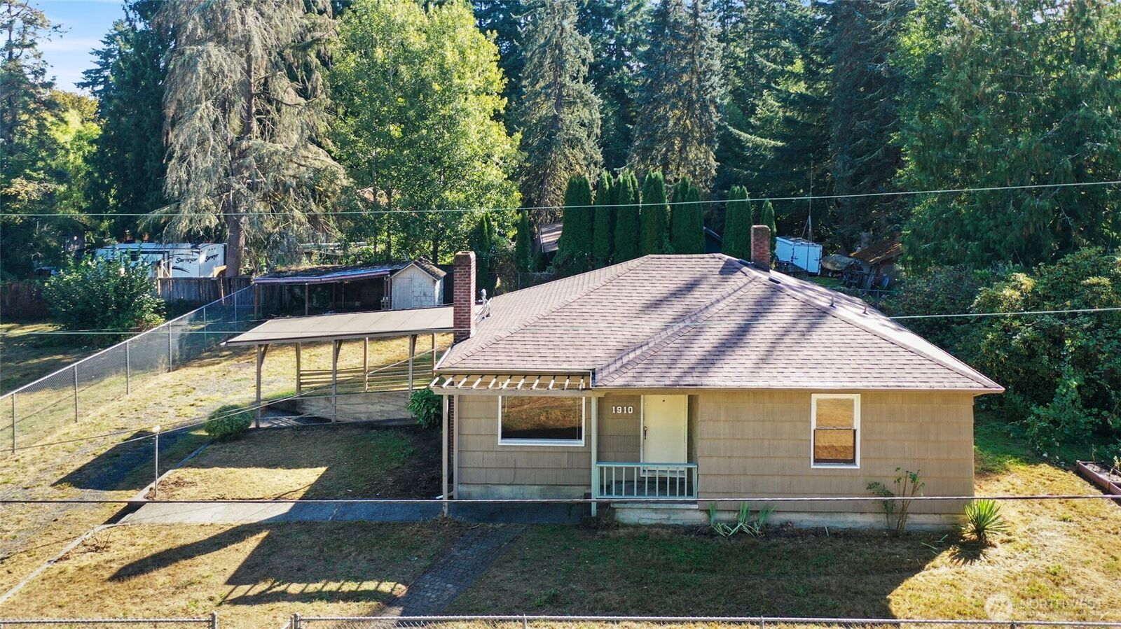 Property Photo:  1910  Van Epps Street SE  WA 98501 