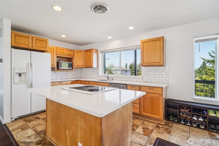Property Photo:  1499 SW Ponsteen Drive  WA 98277 