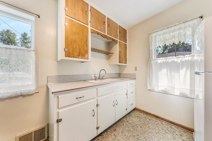 Property Photo: 1322 Powers Street WI 54901