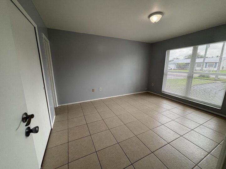 Property Photo: 11421 NW 39th Place FL 33323