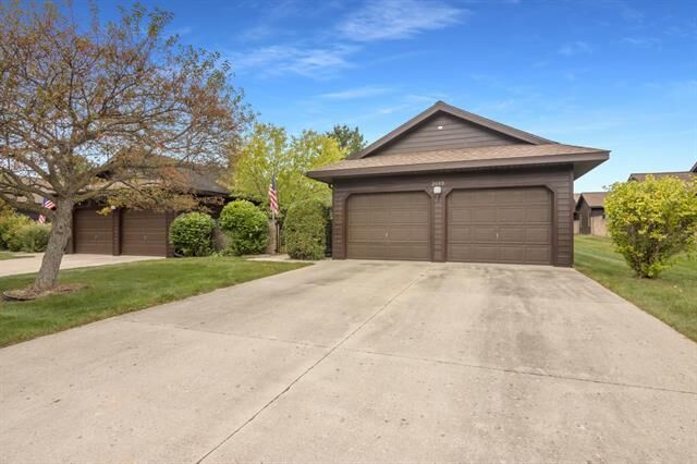 Property Photo: 2089 Hammond Place E MI 49686