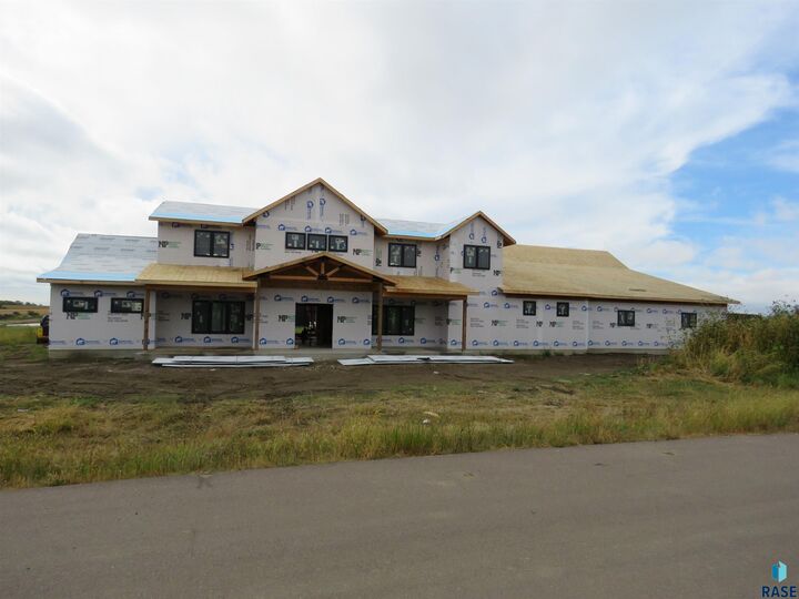Property Photo: 27240 S Noble Cir SD 57064