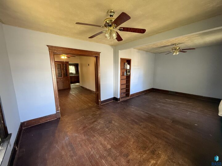 Property Photo:  505 W 1st Ave  SD 57028 