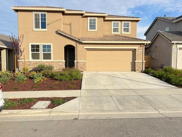 Property Photo:  523 Calle Valverde  CA 93960 