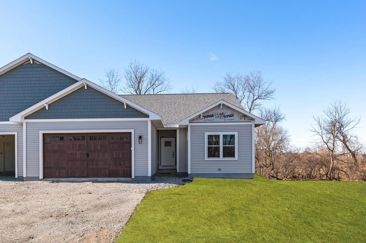 Property Photo:  742 Kensington Drive  WI 54971 