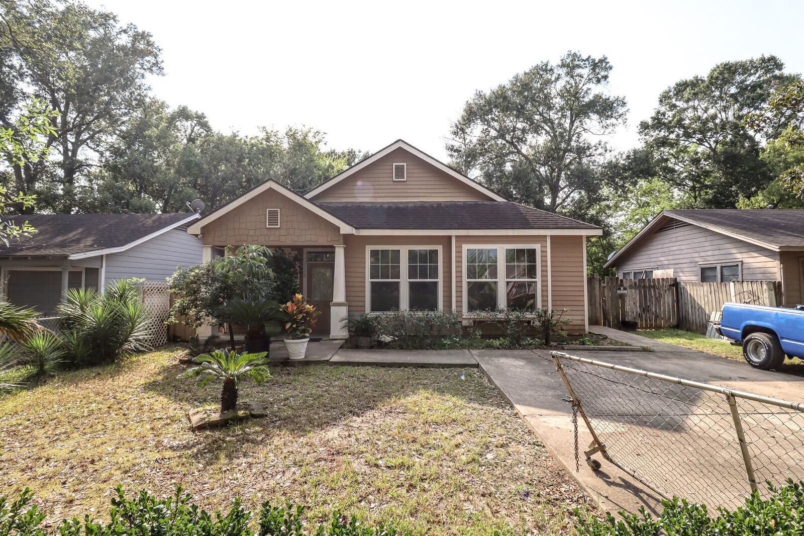 Property Photo:  2450 Columbia St.  TX 77701 