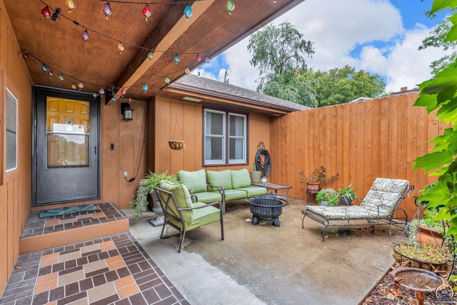 Property Photo:  3600 SW Cambridge Ave  KS 66614