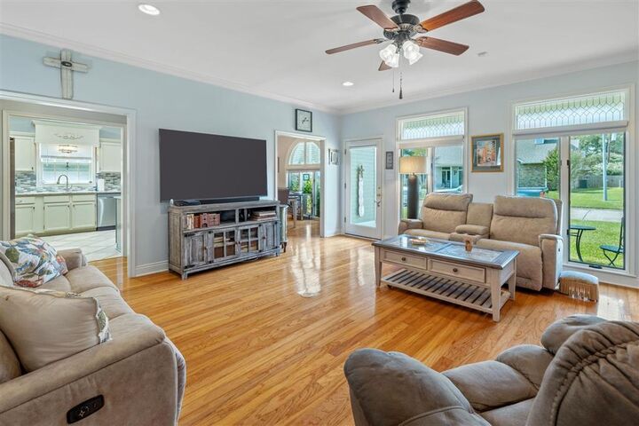 Property Photo:  4109 Trent Lane  LA 70605 