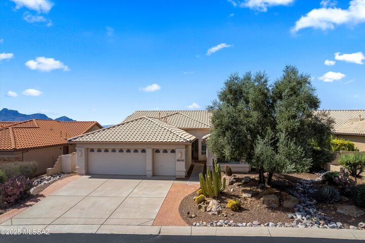 Property Photo: 62085 E Amberwood Drive AZ 85739