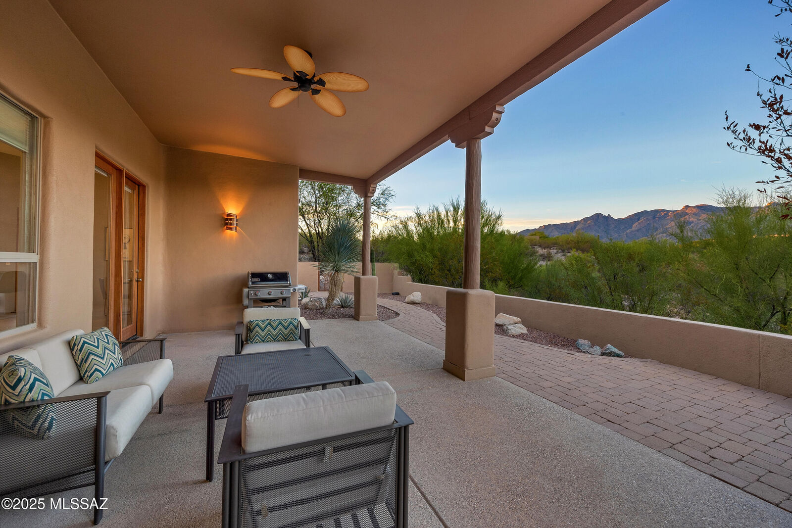Property Photo:  4239 N Placita De Sandra  AZ 85718 