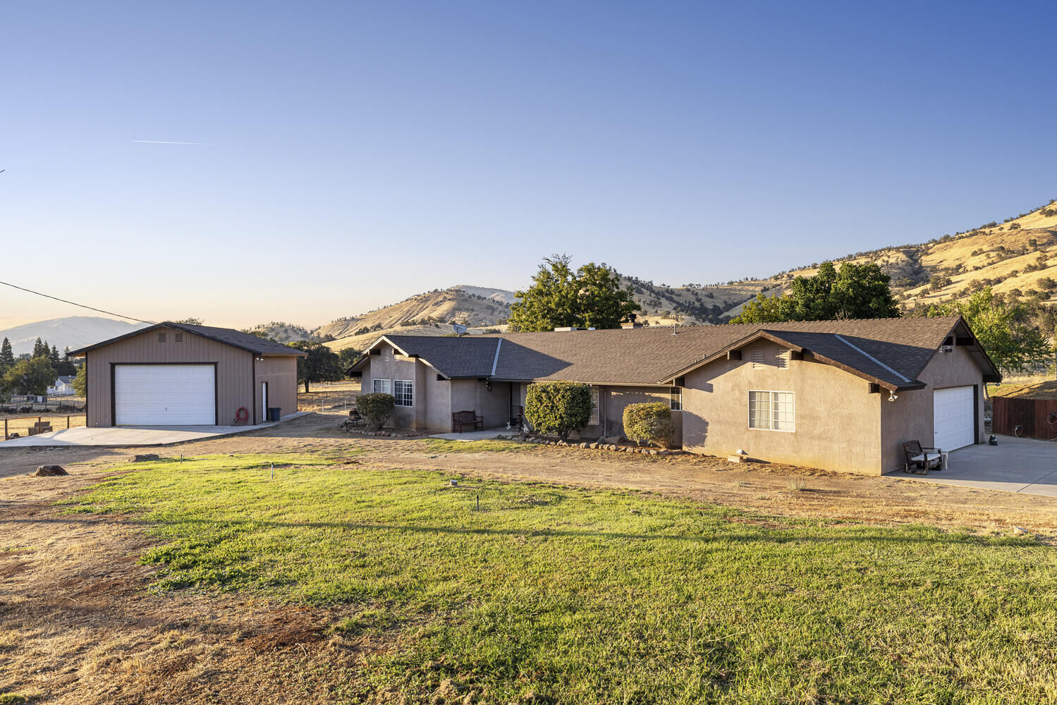 Property Photo:  7214 Lupine Drive  CA 93657 