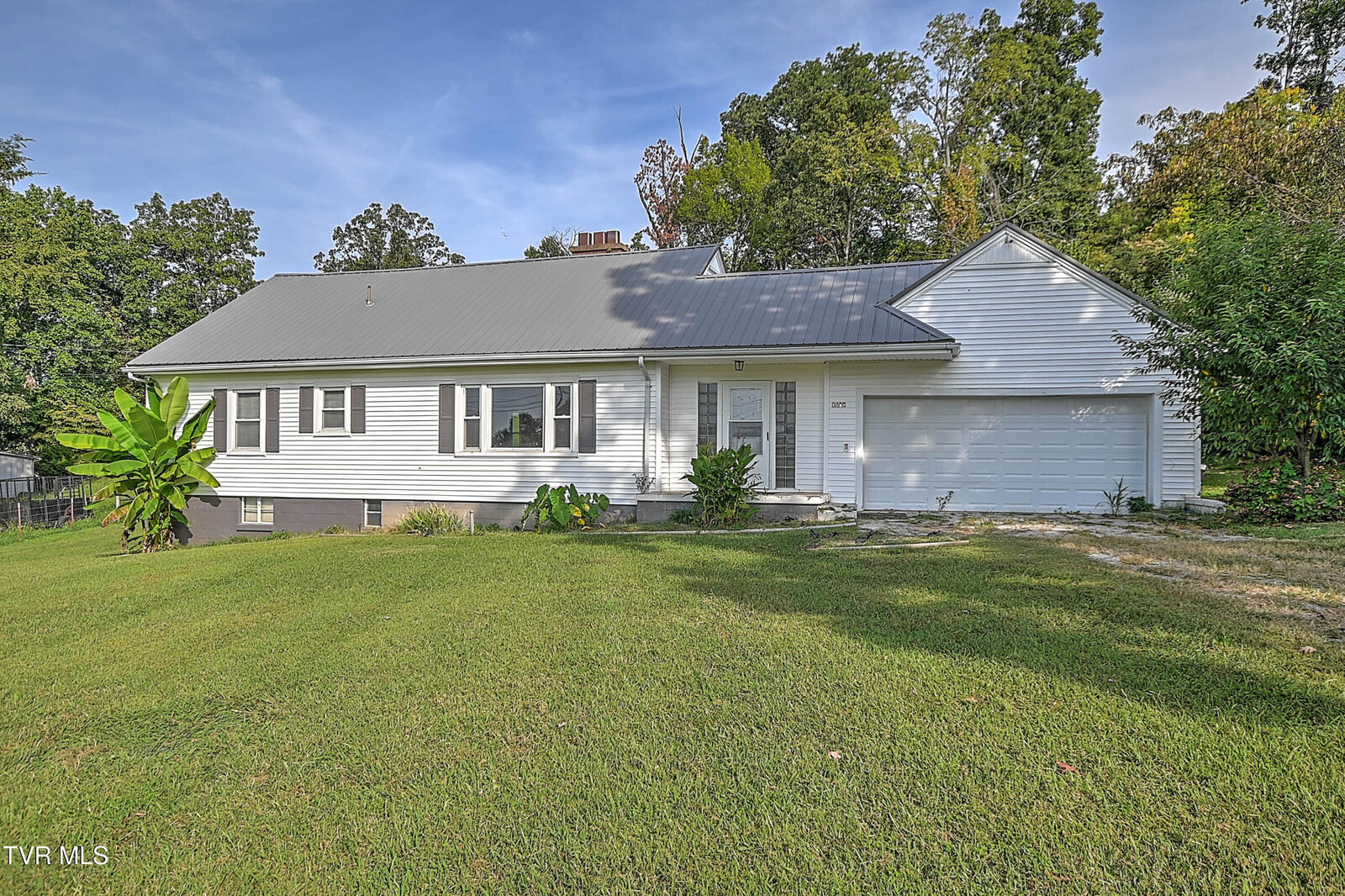 Property Photo: 1185 Kingsport Highway TN 37745