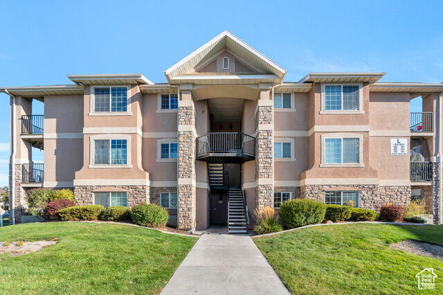 Property Photo: 1249 W Cambria Way 101 UT 84062