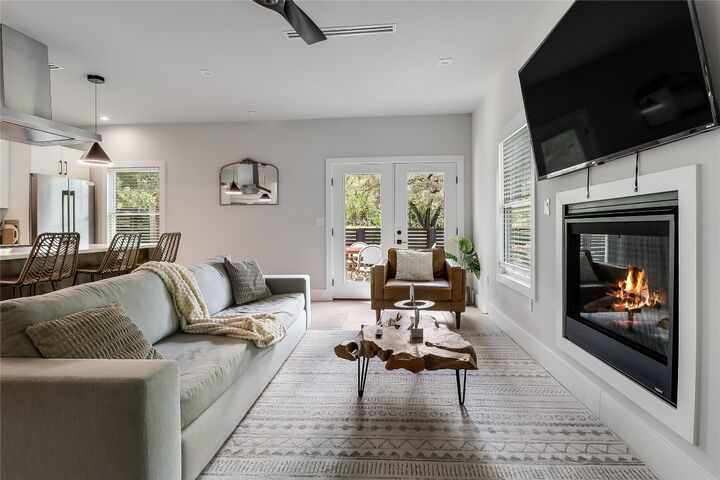 1111 W Annie Street B  Austin TX 78704 photo