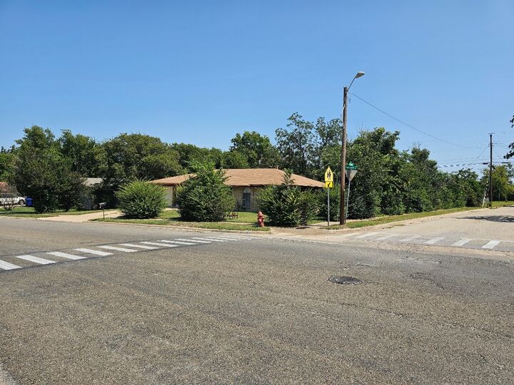 Property Photo:  305 Williams Street  TX 76522 