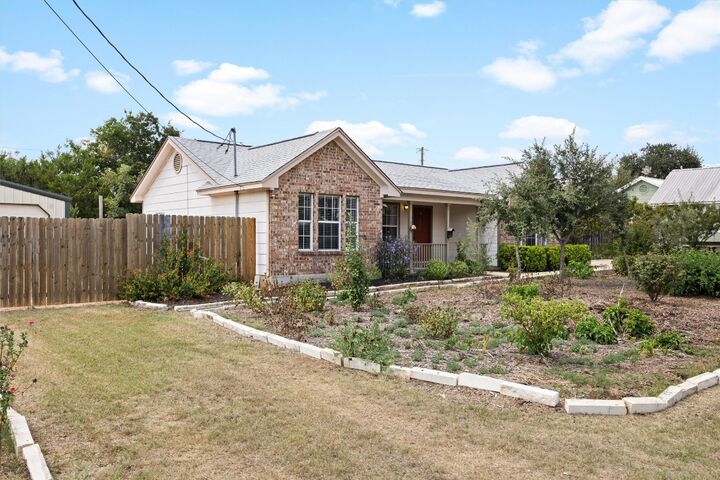 Property Photo:  560 Live Oak Drive  TX 78605 