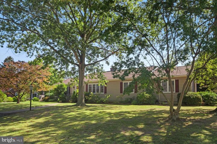 Property Photo:  5 Sunset Lane  DE 19963