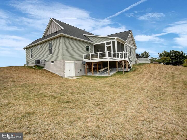 Property Photo:  2461 Old New Windsor Pike  MD 21776 