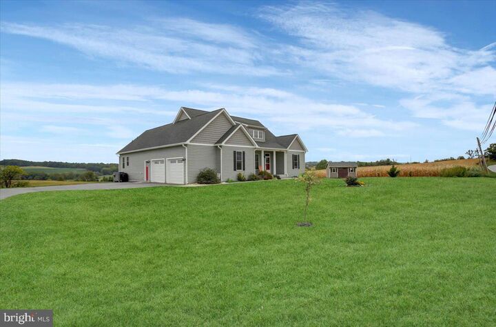 Property Photo:  2461 Old New Windsor Pike  MD 21776 