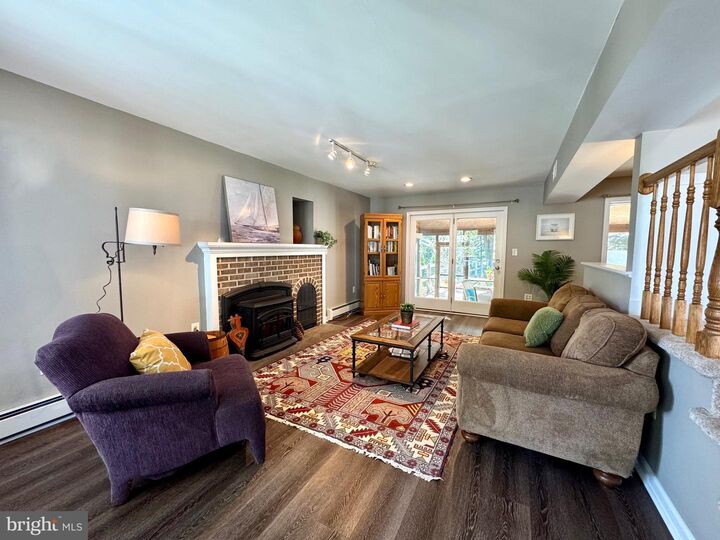 Property Photo:  211 Queen Anne Road  MD 21666 