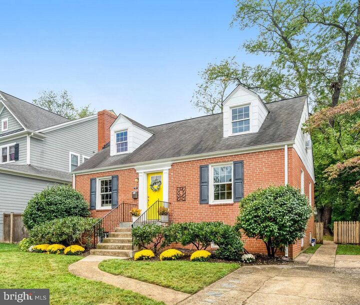 107 W Cameron Road  Falls Church VA 22046 photo