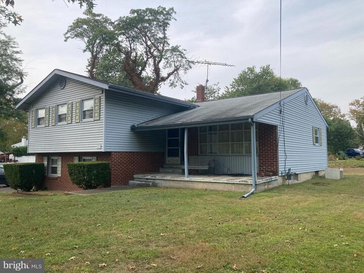Property Photo:  75 Wedgewood Drive  NJ 08077 