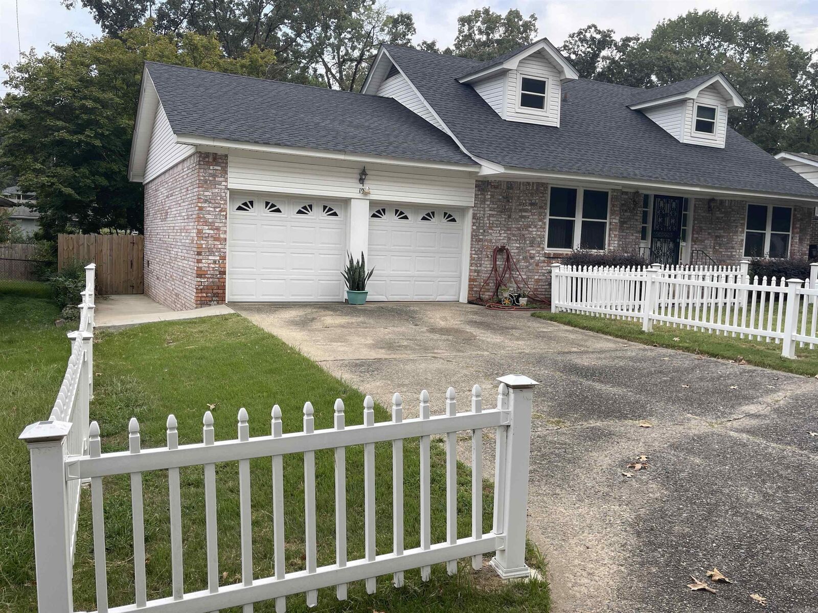 Property Photo:  19 McGovern Drive  AR 72205 