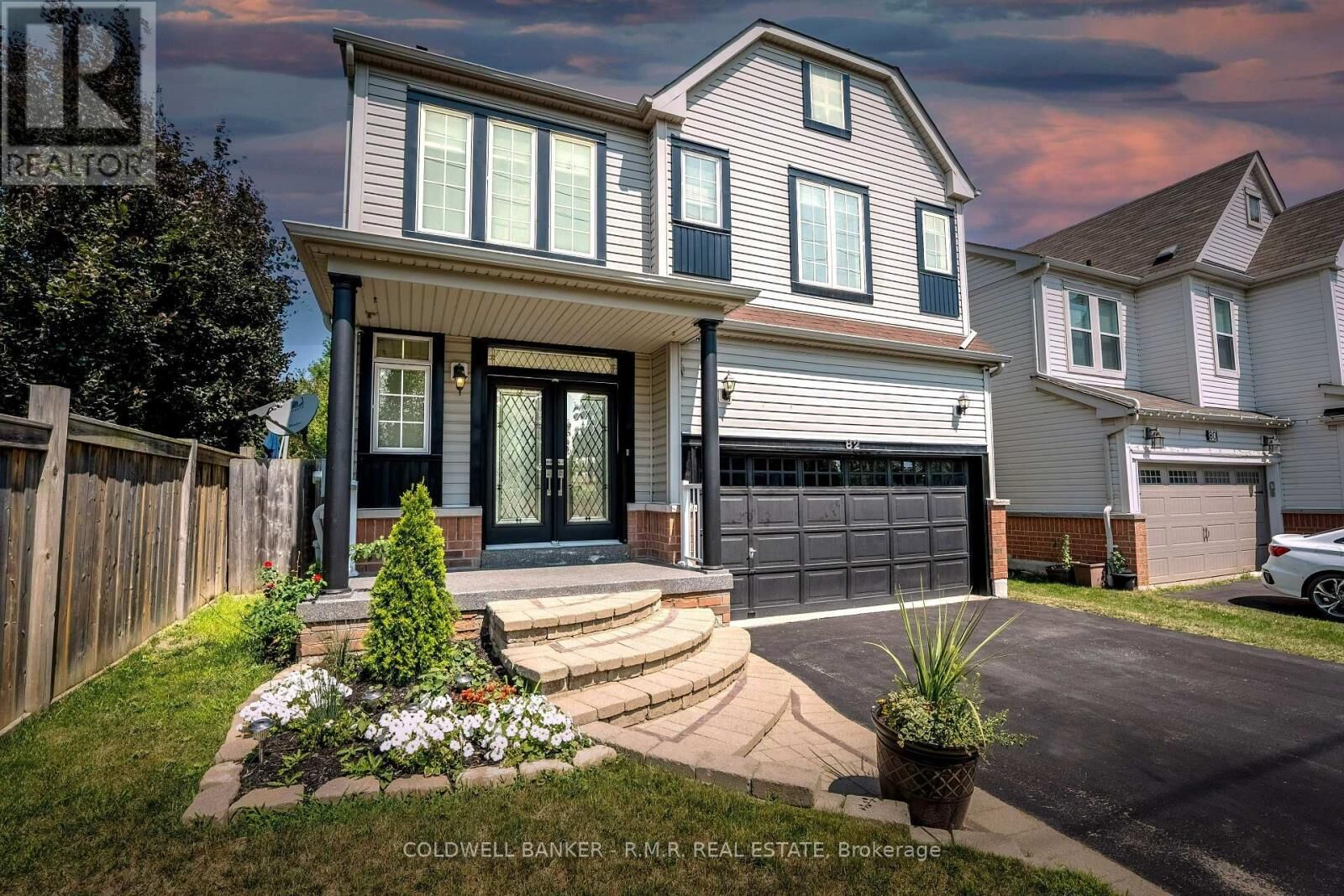 Photo de la propriété:  82 Vipond Road  ON L1M 2P2 