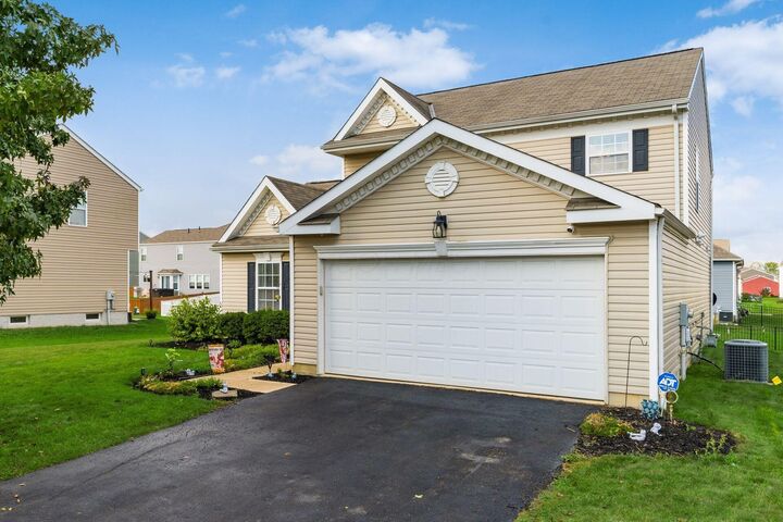 Property Photo:  9 Hawthorne Drive  OH 43103 