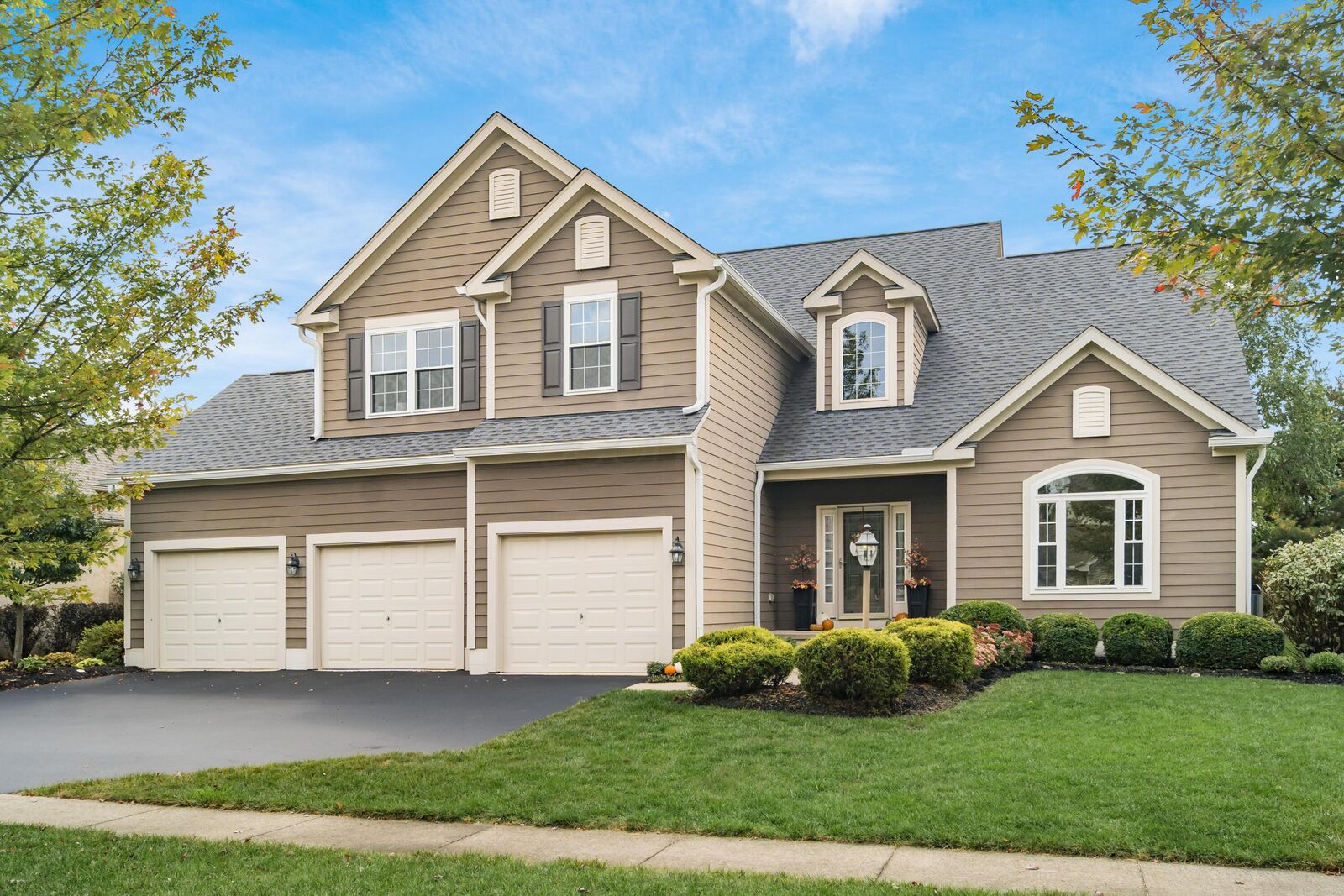 Property Photo:  3116 Winding Woods Drive  OH 43065 
