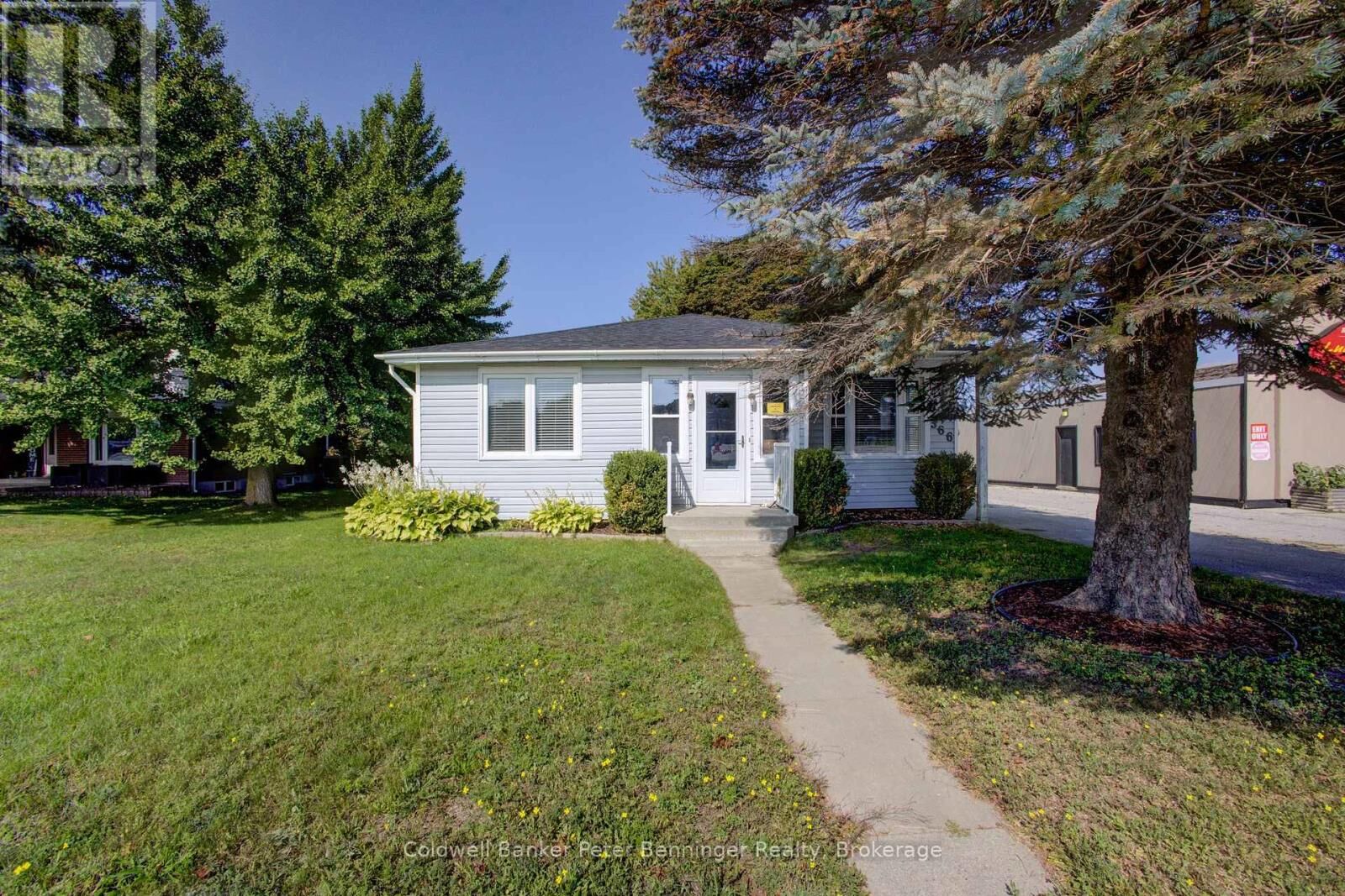Photo de la propriété: 366 Goderich Street ON N0H 2C0