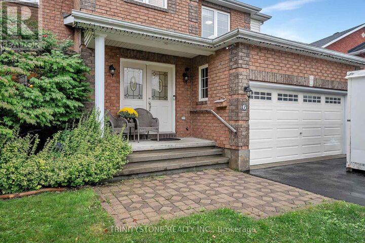 Property Photo: 6 Cinnabar Way ON K2S 1Y4
