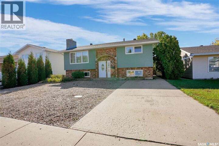 1631 Glendale Street  Moose Jaw SK S6K 1A9 photo