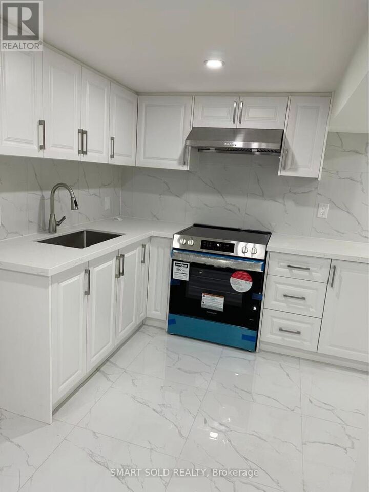 Property Photo:  469 Judlea Court Bsmt  ON L4C 2X8 