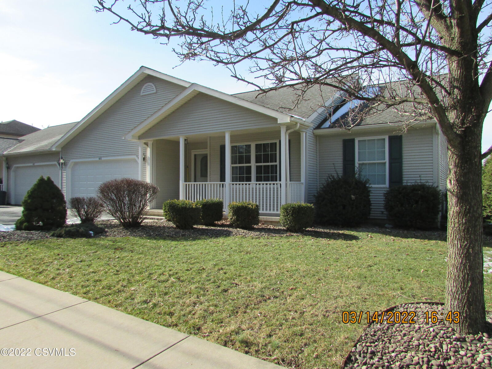 Property Photo: 420 Mulberry Street PA 17844