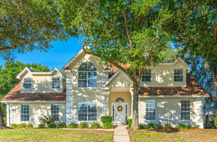 810 Boulevard Of The Champions  Shalimar FL 32579 photo