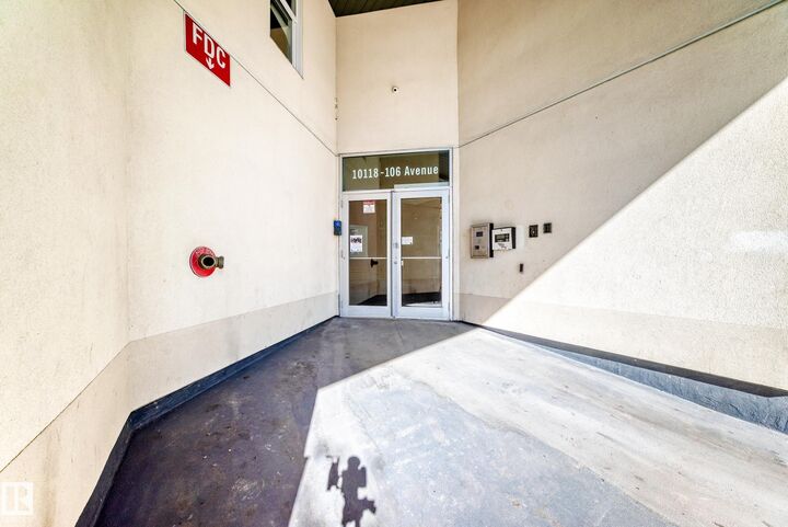 Property Photo: 10118 106 Avenue NW 104 AB T5H 0B8