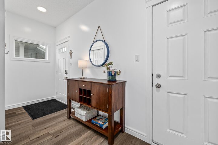 Property Photo:  96 Willow Link  AB T8L 0W8 