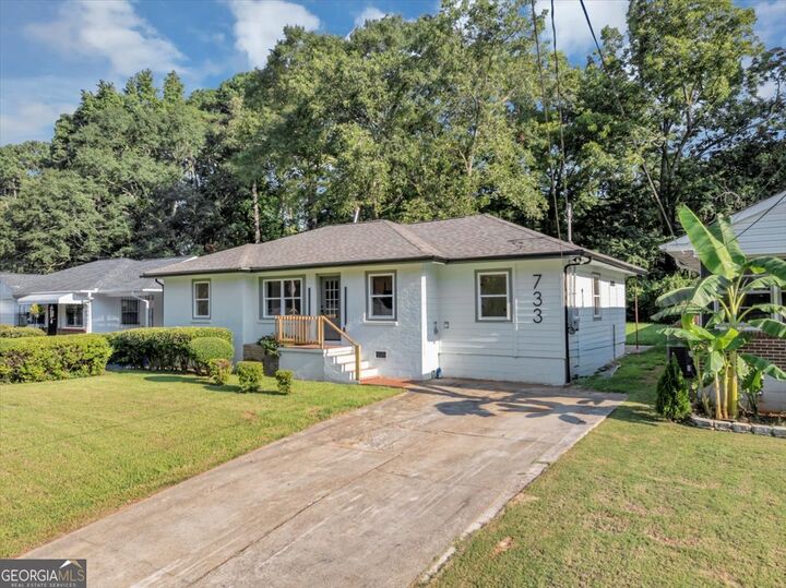Property Photo:  733 Pegg Road  GA 30315