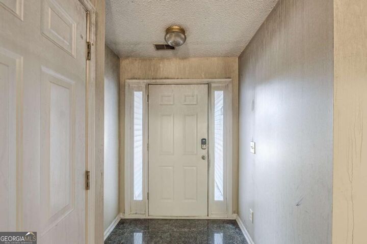 Property Photo:  1645 Fort Mason Way  GA 30019 