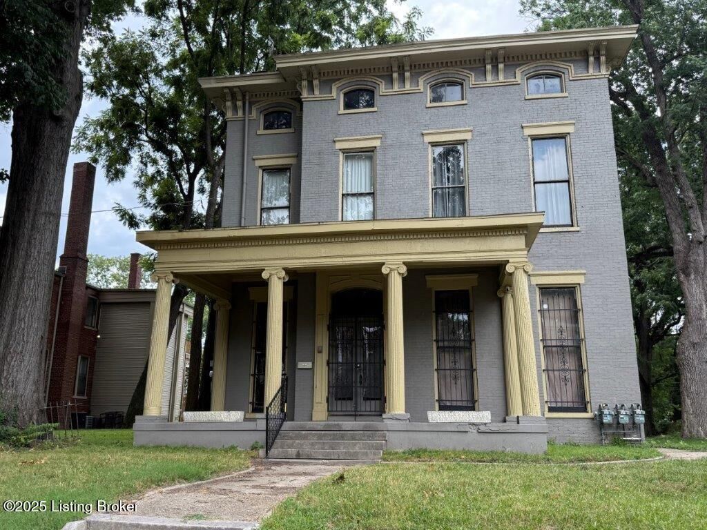 Property Photo: 1143 S 1st St KY 40203