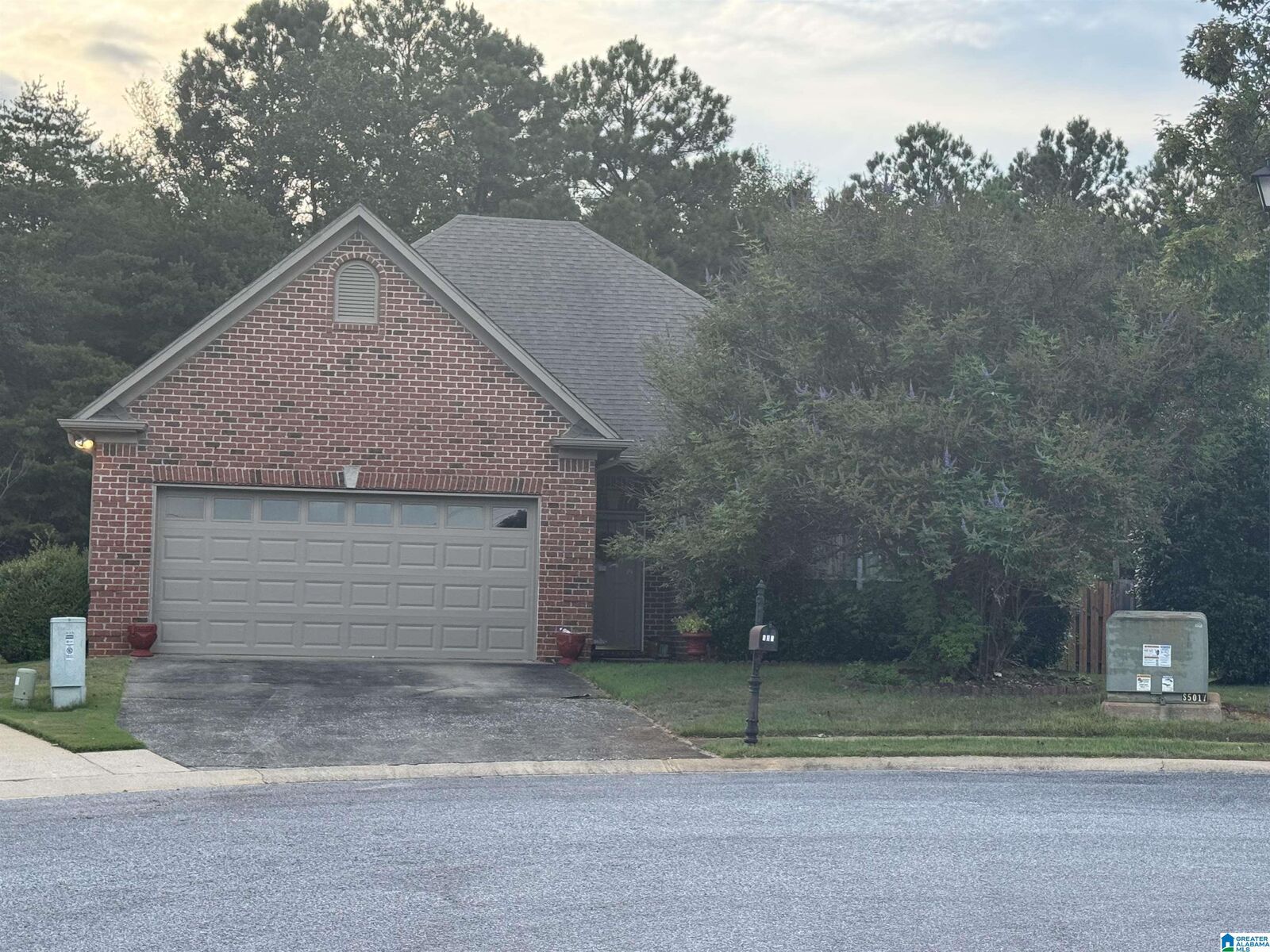 Property Photo:  939 Daventry Trail  AL 35040 
