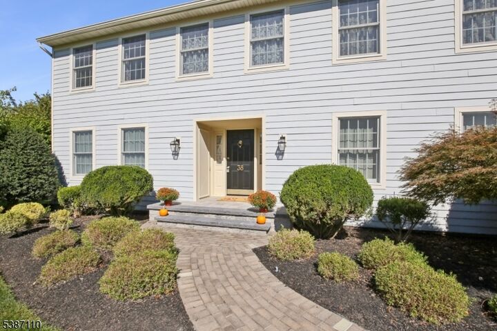 38 Van Doren Way  Montgomery Twp. NJ 08502 photo